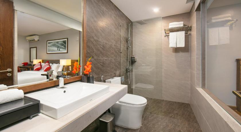 Image of Deluxe Double City View 2