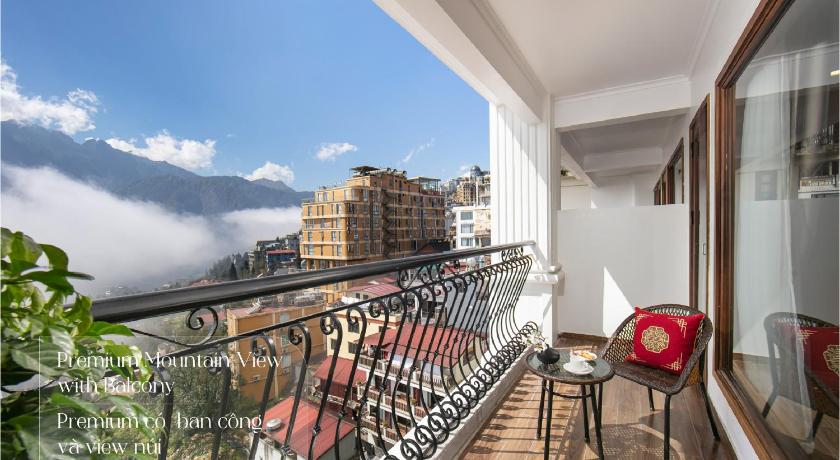 Image of Premium Mountain View Room with Balcony 1