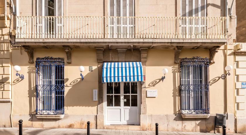 Hotel Medium Renaixenca photo
