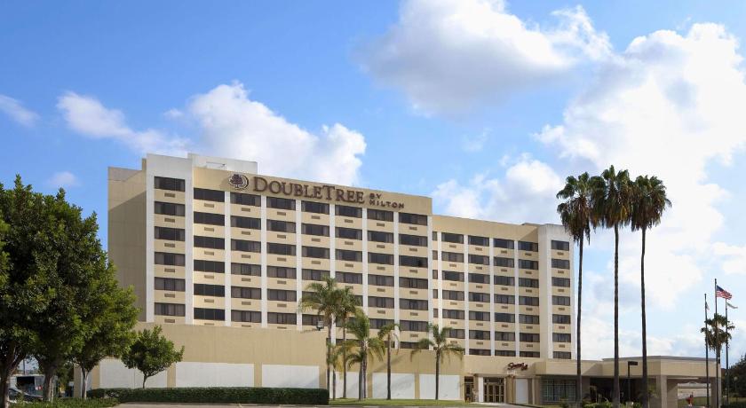 DoubleTree by Hilton Los Angeles - Norwalk photo