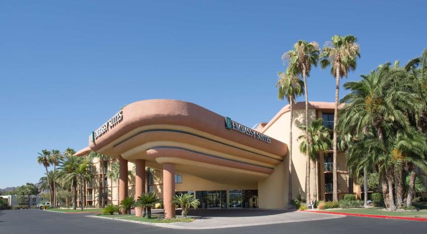 Embassy Suites by Hilton Phoenix Biltmore photo
