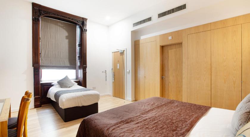 Image of Executive Deluxe Studio Suite 6