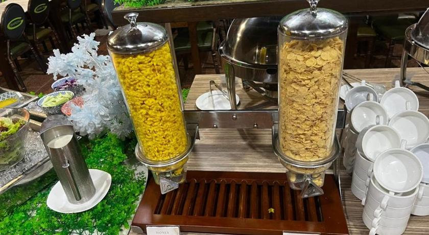 Image of Family Room 6