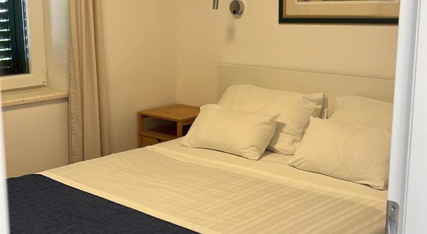 Image of Apartment with Balcony and Sea View 15