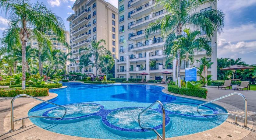Jaco Bay 4903 Three bdrm Suite Spectacular Views Pool