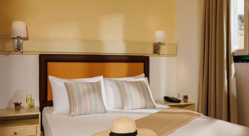 Panorama Hotel Apartments & Suites photo