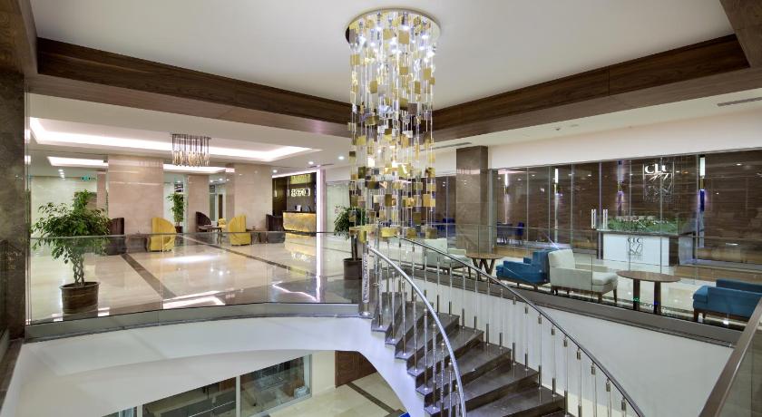 Ramada Resort Kusadasi - image 2