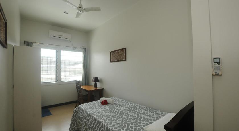 Image of Single Room with Air Conditioning 1