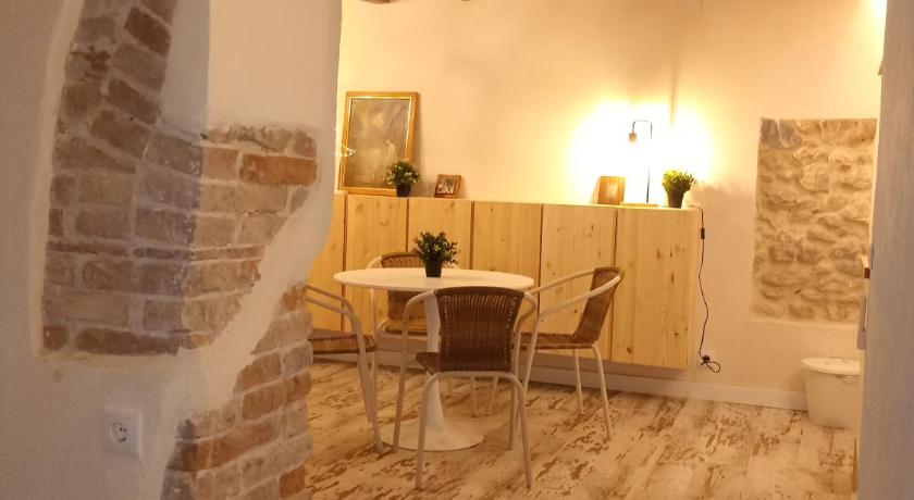 Petra apartments -Old City with terrace and barbecue-