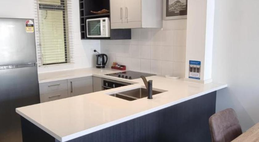 Image of Apartment with Sea View 5
