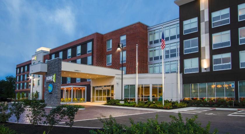 Tru by Hilton Grove City Columbus photo