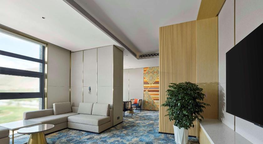 Hilton Garden Inn Lhasa - image 7