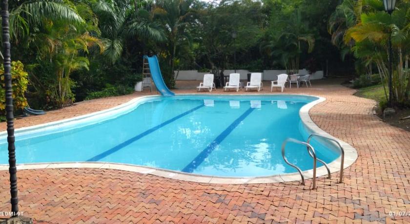 Hermosa Casa Campestre en Villeta — Hotel in Cogua