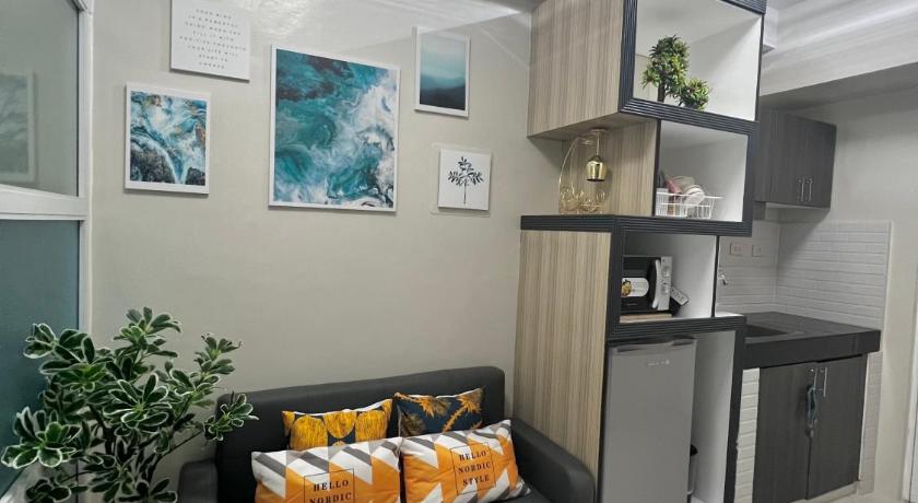 Netflix and Unli WIFI!!! The Elchies Room at Tagaytay Prime Residence photo