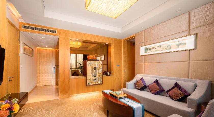 Image of 1 Bedroom Suite 3