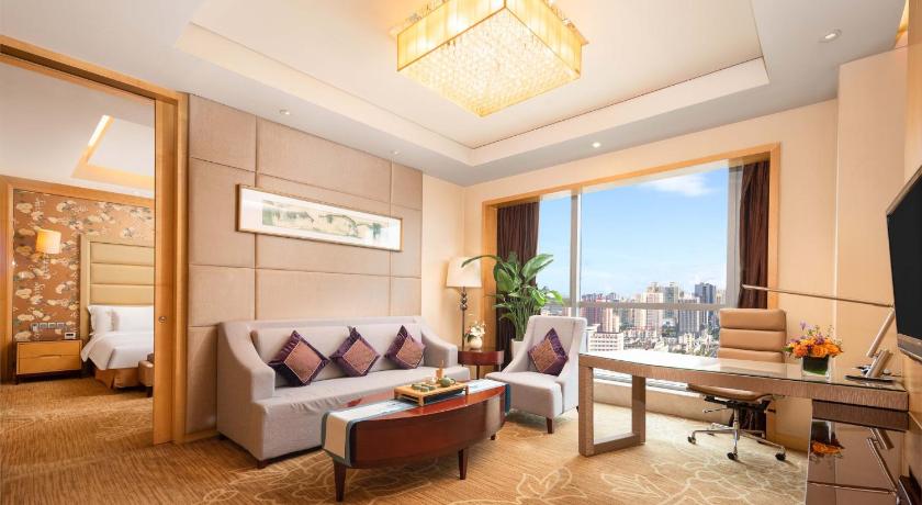 Image of 1 Bedroom Suite High Floor 3
