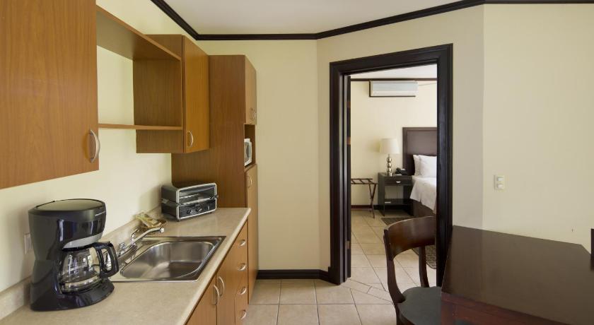 Image of Master Suite 6