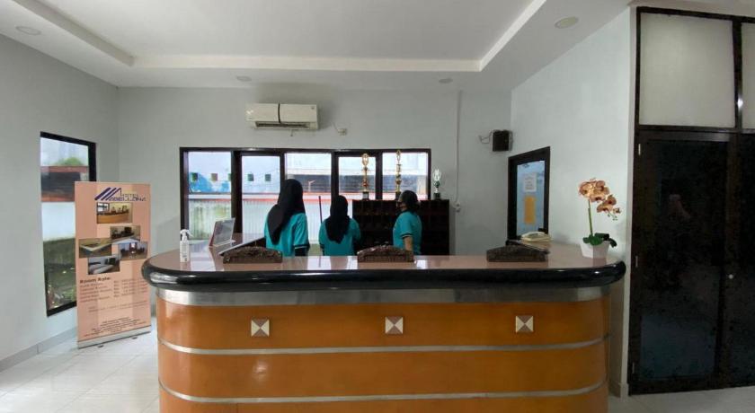 Hotel Magellona Makassar photo