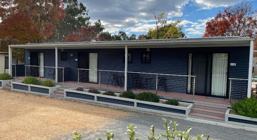 Acacia Caravan Park & Holiday Units photo