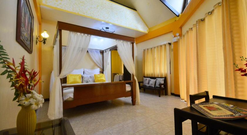Image of Family Suite with Private Pool 0