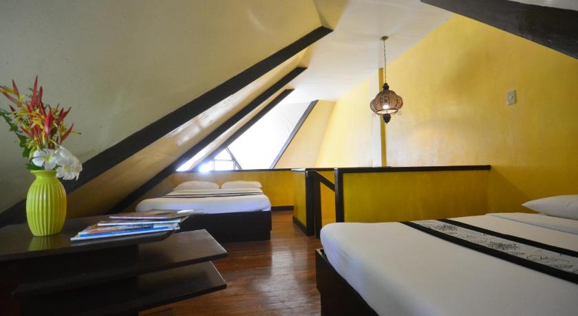 Image of Family Suite with Private Pool 4