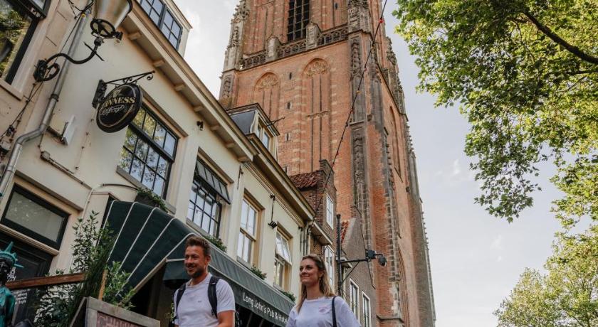 Long John's Pub &amp; Hotel — Hotel in Amersfoort