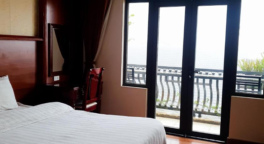 Discovery Hotel photo