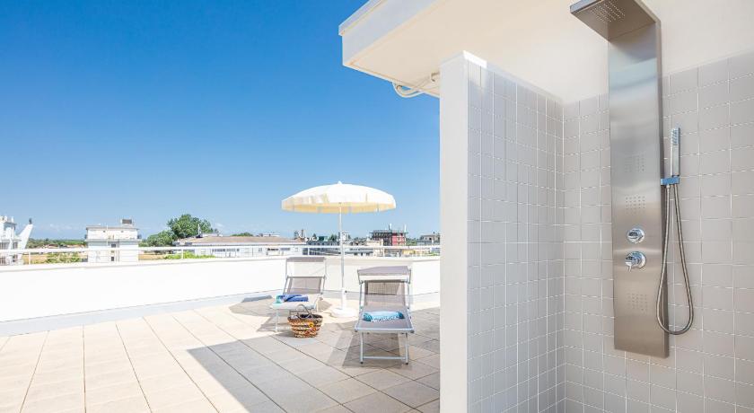 Hotel Condor photo