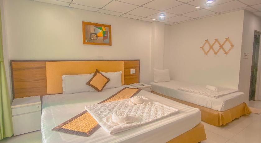 Khach san Vuon Cau & Khu vui choi giai tri SaLa photo