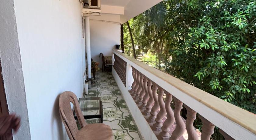 LUCY DORES GUEST HOUSE photo