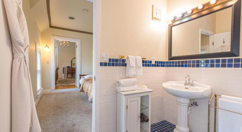White Rose Inns & Motel photo