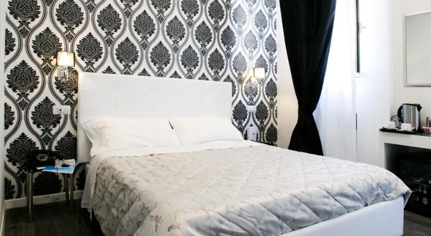 Image of Small Double Room 0