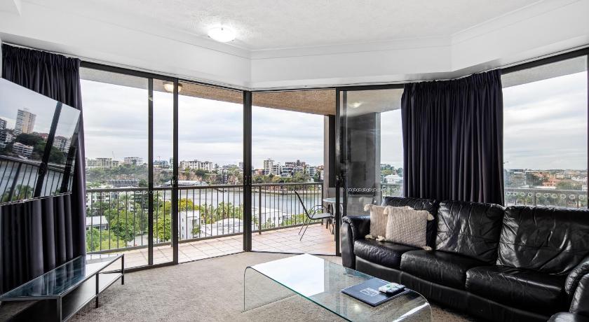 Image of 3 Bedroom Apartment 4
