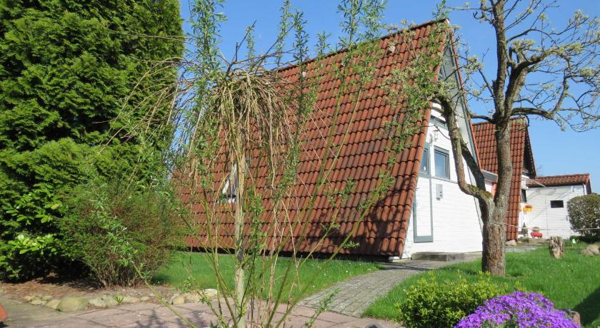 Ferienhaus Wigwam im Feriendorf Al — Hotel in Hollern-Twielenfleth