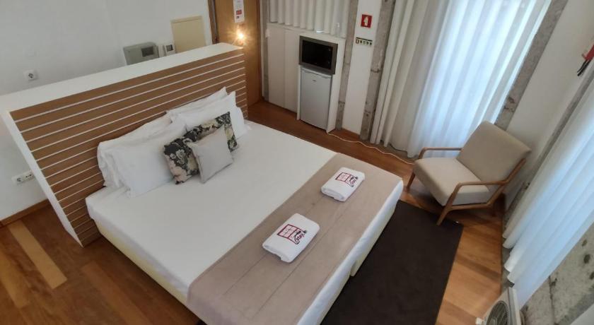 Stay in Apartments - S. Bento — Hotel in Porto