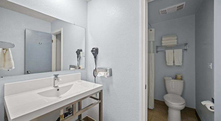 Sol Springs Inn photo