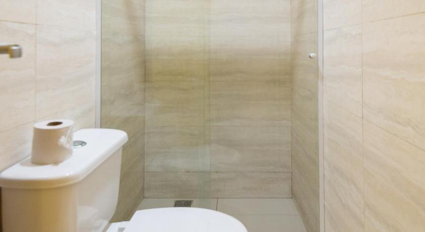 Image of Family Room with Private Bathroom 2