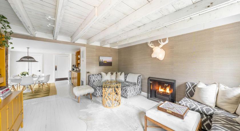 White Moose Inn photo