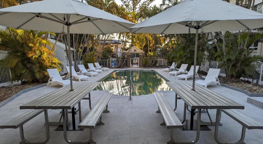 Bay Lodge Apartments photo