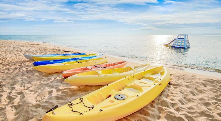 Mercury Phu Quoc Resort and Villas photo