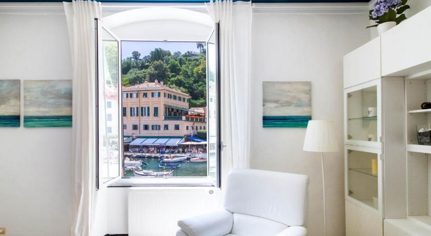 Blue by PortofinoHomes photo
