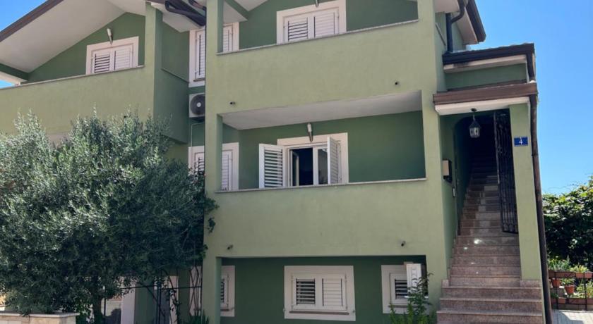 Zajim Apartment 4