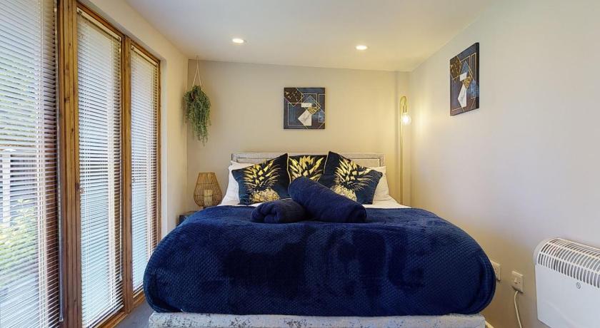 Cosy 1 Bed Luxury Apt photo