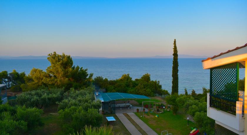 Elegant Maisonettes Elena — Hotel in Chalkidiki