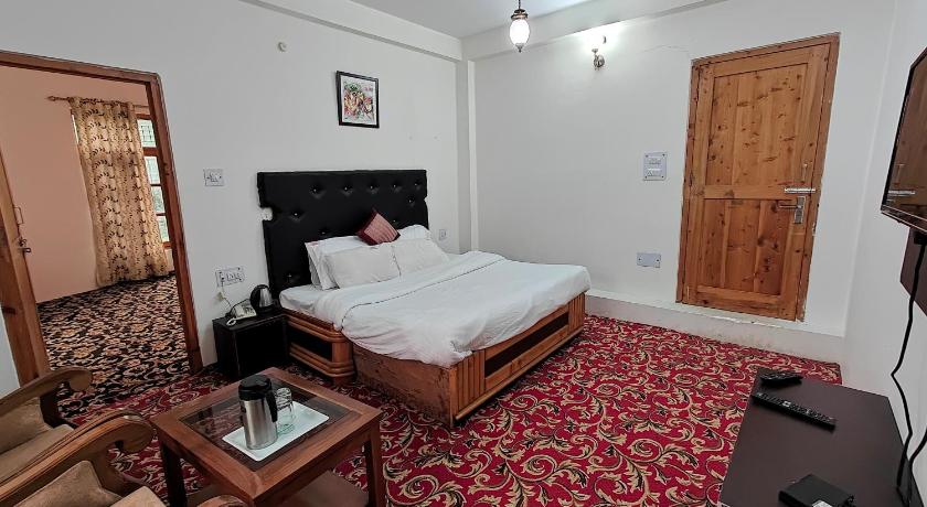 Image of Superior Twin Room 2