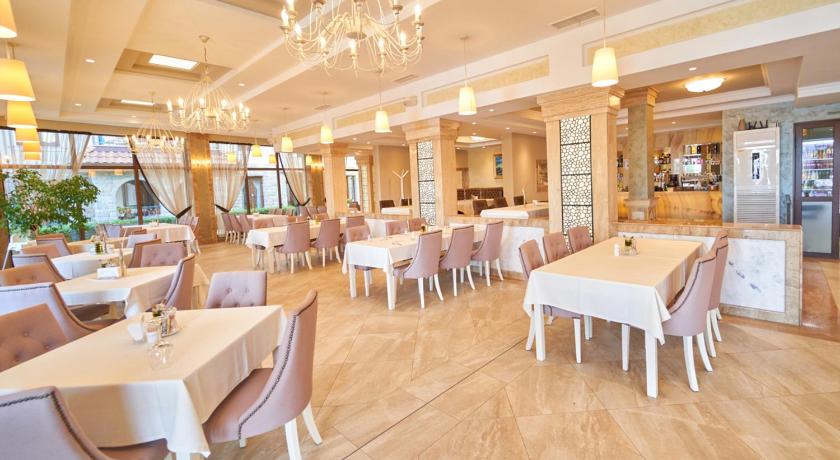 Burgas Beach Resort Apartments photo