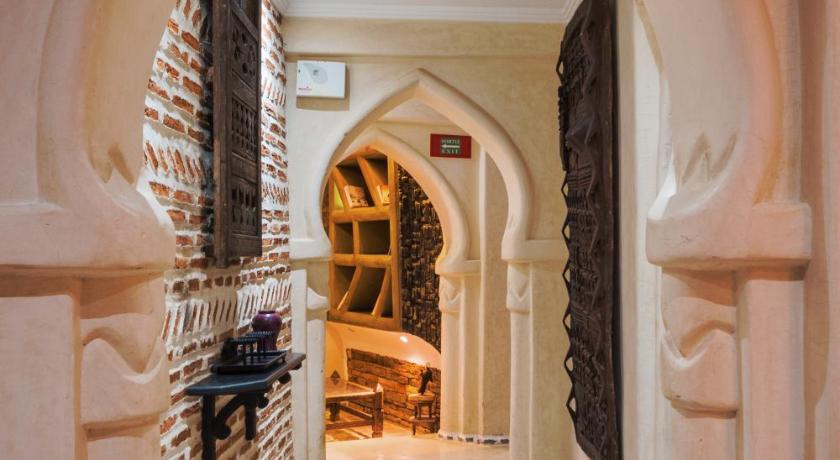 Riad Hicham photo