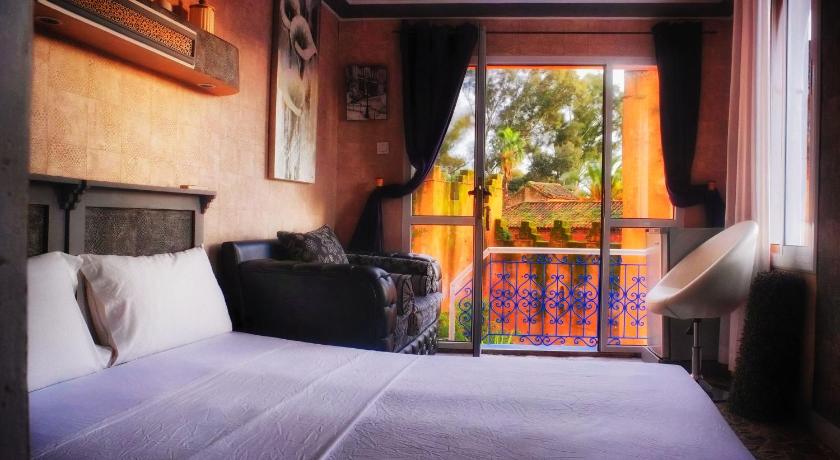 Riad Hicham photo