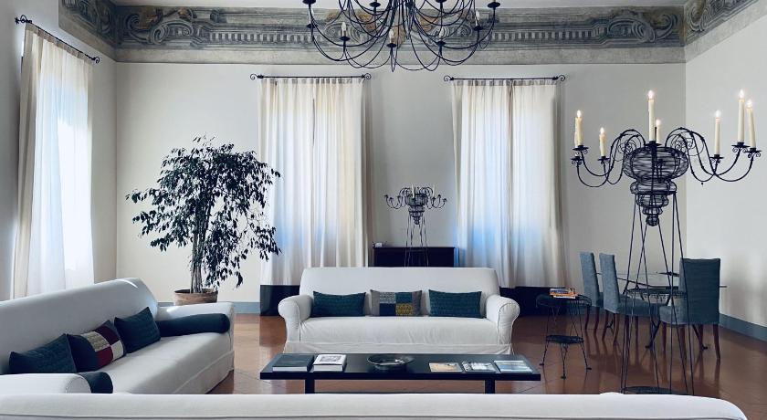 Hotel Palazzo Piccolomini photo