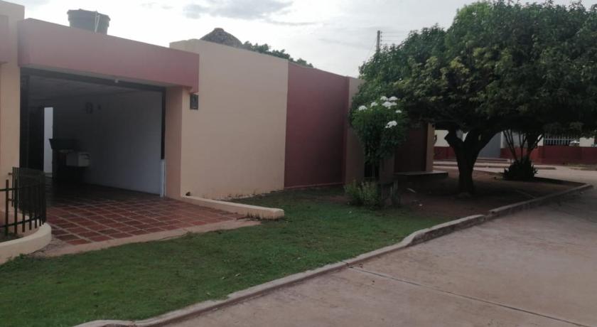 サン・フアン・デル・セサル Villa Myrian 4つ星 ゲストハウス レストラン